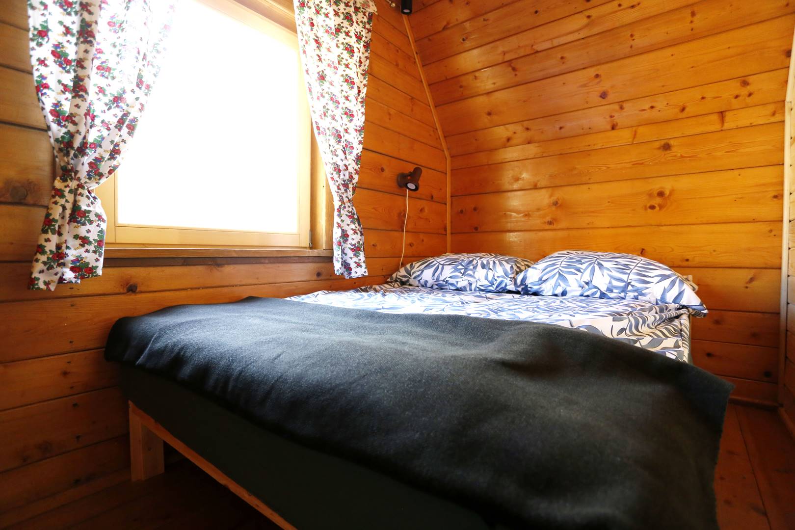 Ładowanie zdjęcia domku